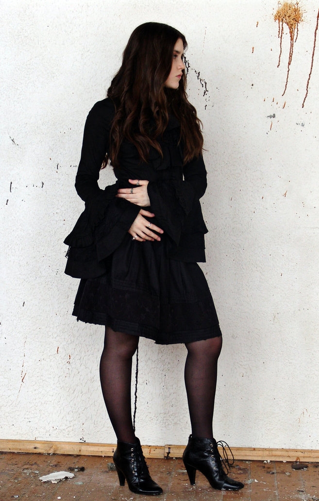 Gothic Girl wearing Black Sheer Pantyhose and Black Heeled Shoes