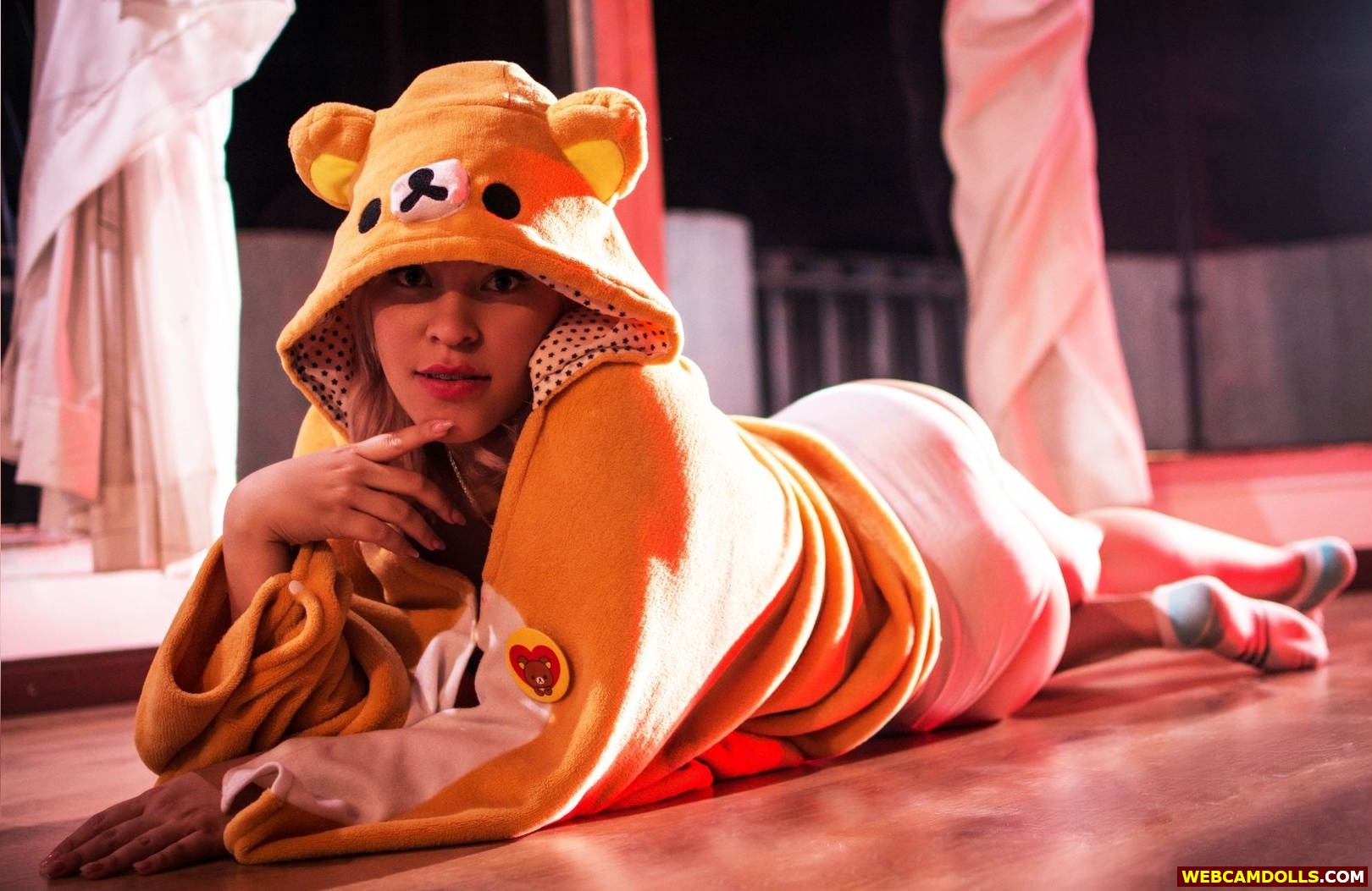 Blonde Girl with Bare Legs in Teddy Bear Costume on Webcamdolls