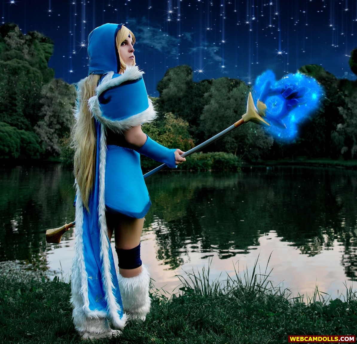 Blonde Cosplay Girl in Crystal Maiden Costume and Fur Boots on Webcamdolls